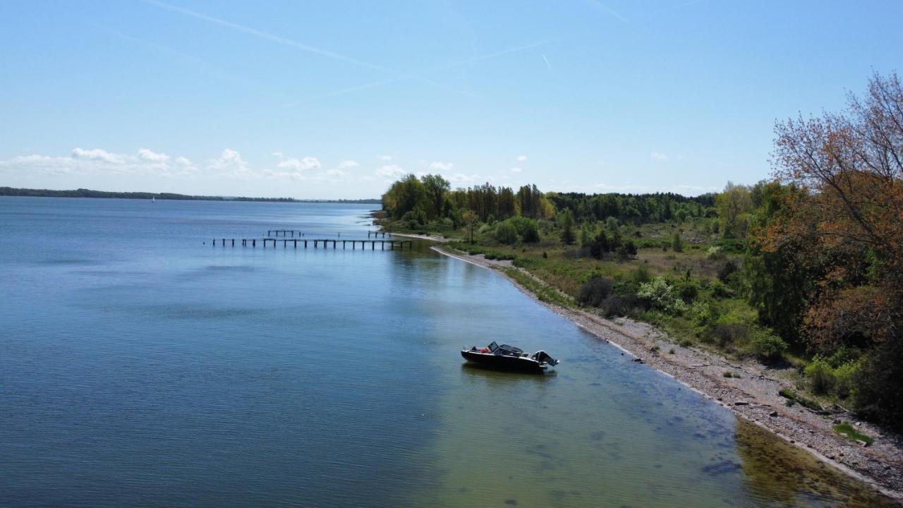 Hausboote Und Fewo Vieregge Exteriör bild